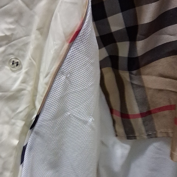 Burberry Cream Double-Breasted Trench Coat - Picture 6 of 12